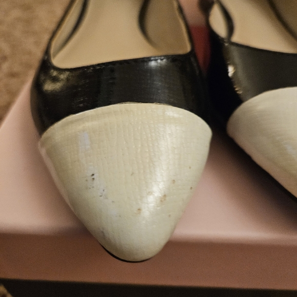 Black and White Kate Spade Flats - Picture 2 of 6